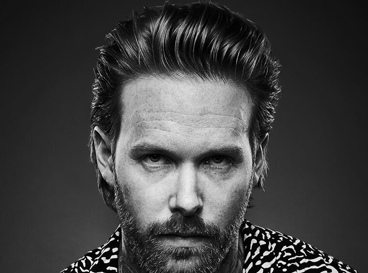 brush back tagli capelli uomo pochi capelli