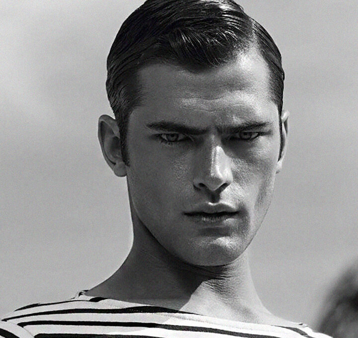 taglio capelli uomo estate 2026 slick back men hairstyle