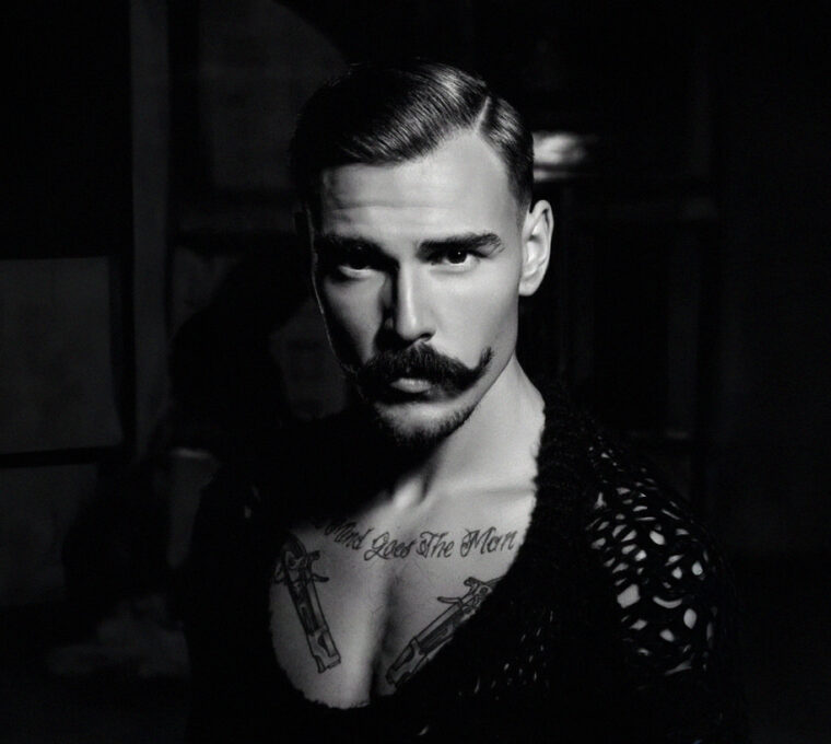 acconciature riga in mezzo side part over men haircut taglio capelli uomo