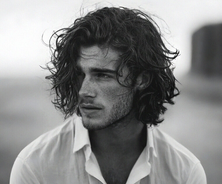 wolf cut uomo tendenze trend popular men mens haircut taglio capelli uomo