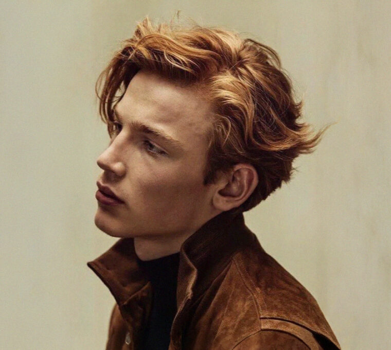 capelli mossi wavy hair acconciature taglio capelli uomo men haircuts